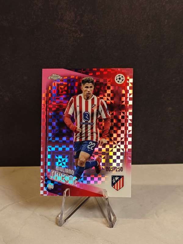 Topps Chrome UEFA Club Competitions - Pink X-Fractor #100 Giuliano Simeone