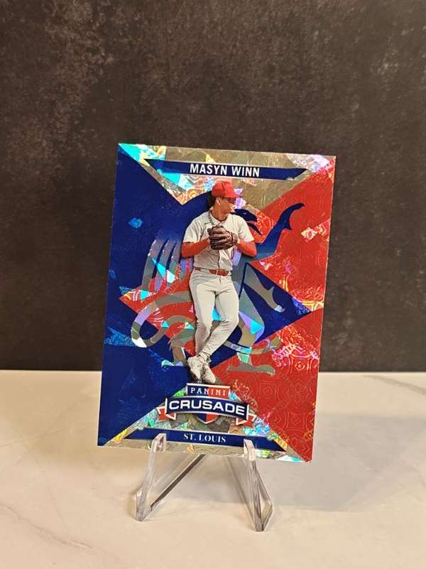 2025 Panini Crusade - Crusade Blue Cracked Ice #83 Masyn Winn Near Mint