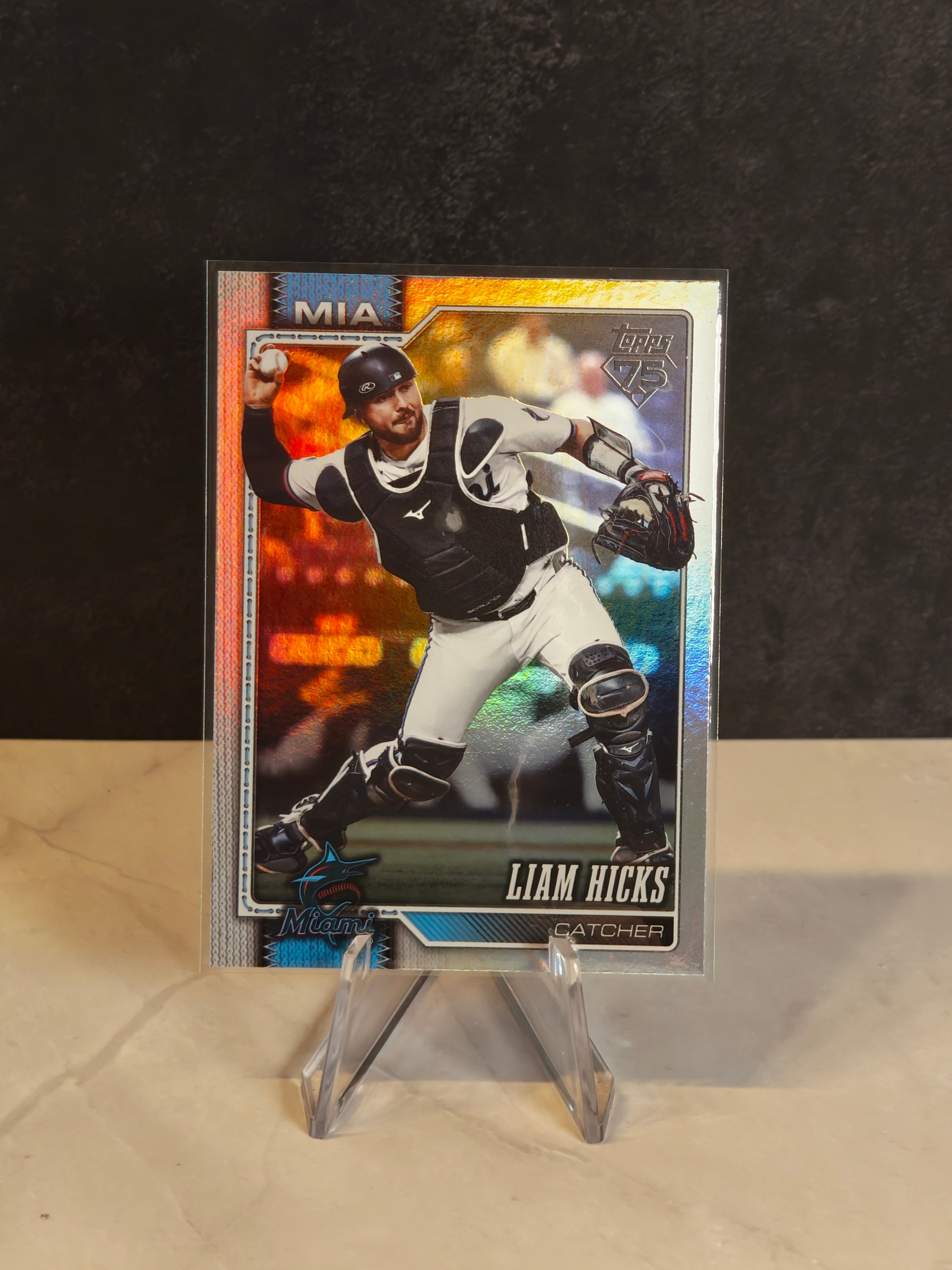 2026 Topps #596 Liam Hicks Rainbow Foil