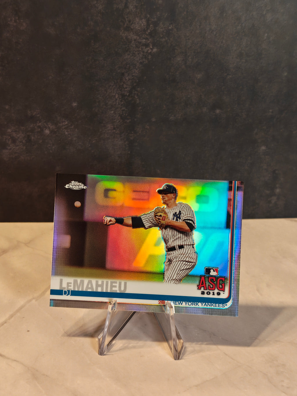 2019 Topps Chrome Update #70 DJ LeMahieu Refractor #/250
