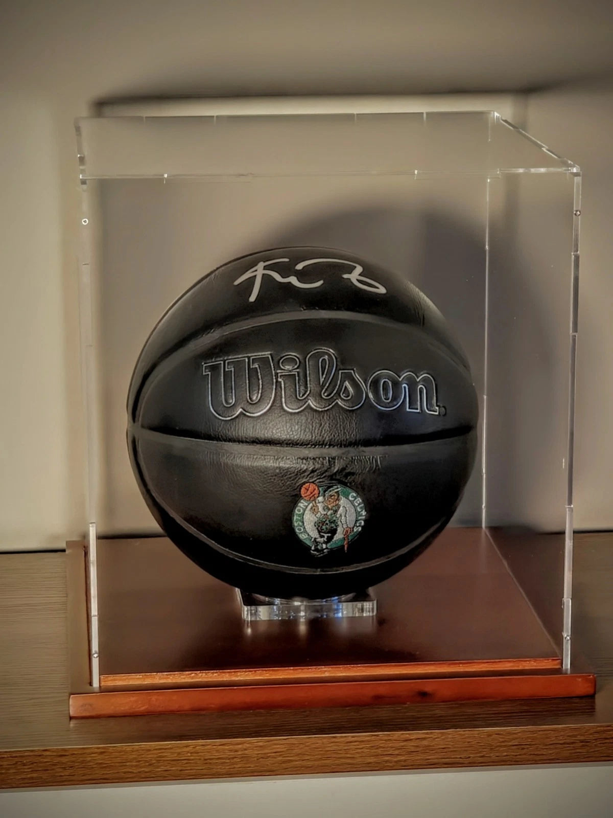 Kevin Garnett Boston Celtics Logo Basket Ball Auto (JSA)